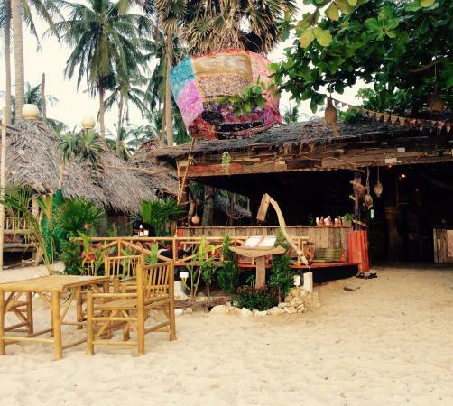 Hippies Bar and Restaurant